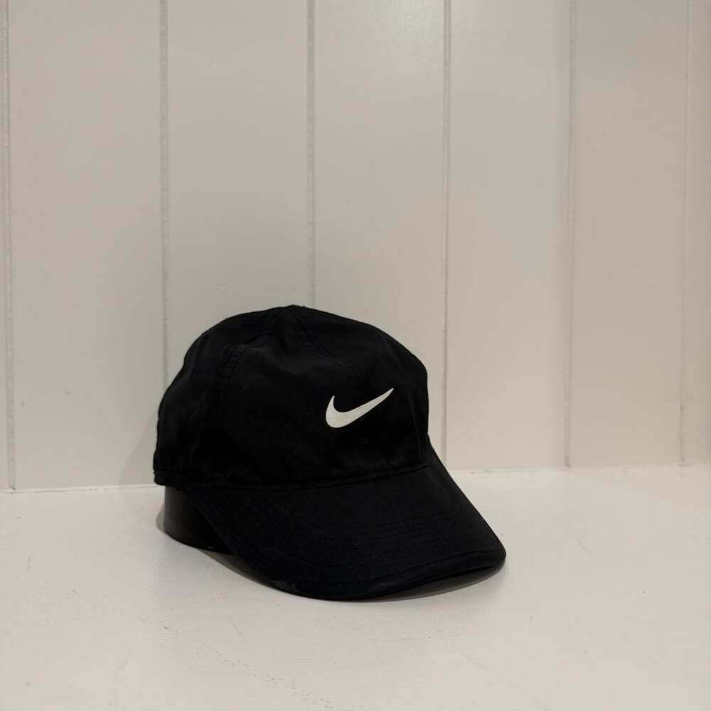 Nike Featherlight Dri-Fit Black Cap